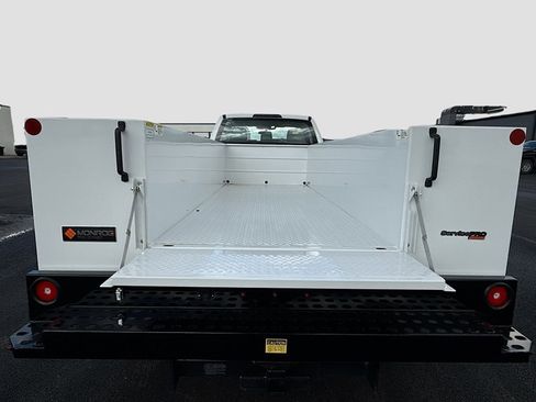 New 2024 Ford F450 XL w/ XL Chrome Package image 13