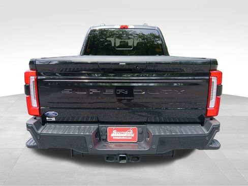 Used 2025 Ford F350 Platinum image 10