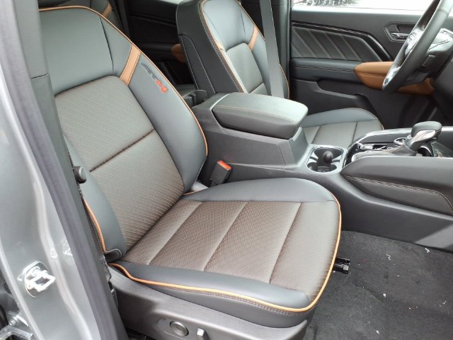 New 2026 GMC Canyon AT4 w/ Technology Plus Package AWD/4WD image 25