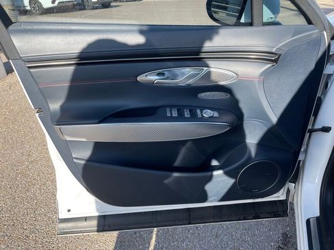 Used 2023 Genesis GV70 2.5T w/ Sport Prestige Package image 12