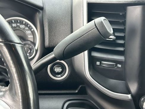 Used 2024 RAM 3500 Big Horn image 28