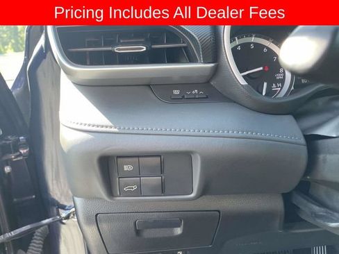 Used 2022 Toyota Highlander XSE AWD/4WD image 24