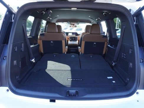 New 2026 Nissan Armada SL w/ Captain's Chari Seat Package image 8