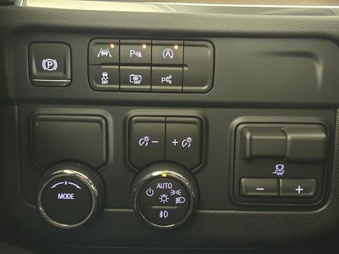 New 2026 Chevrolet Tahoe High Country w/ Sun And Tow Package RWD image 22