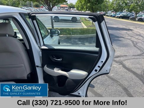 Used 2024 Honda HR-V LX image 52