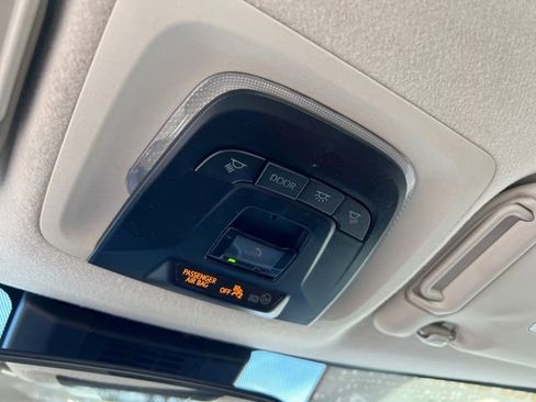 Used 2023 Toyota Corolla LE image 22