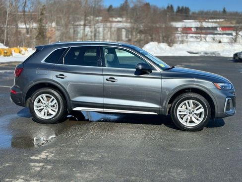 Used 2023 Audi Q5 2.0T Premium w/ Convenience Package image 9