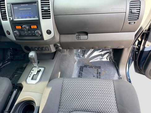 Used 2020 Nissan Frontier SV RWD image 17