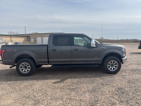 Used 2016 Ford F150 Lariat w/ Equipment Group 501A Mid image 3