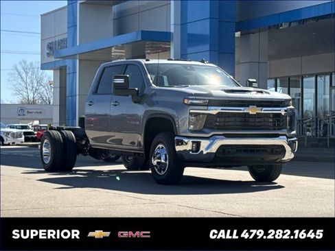 New 2026 Chevrolet Silverado 3500 LT w/ Convenience Package AWD/4WD image 1