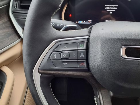 New 2026 Jeep Grand Cherokee Limited image 12