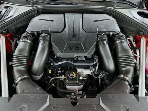 Used 2024 Genesis GV70 3.5T Sport w/ Sport Advanced Package image 32