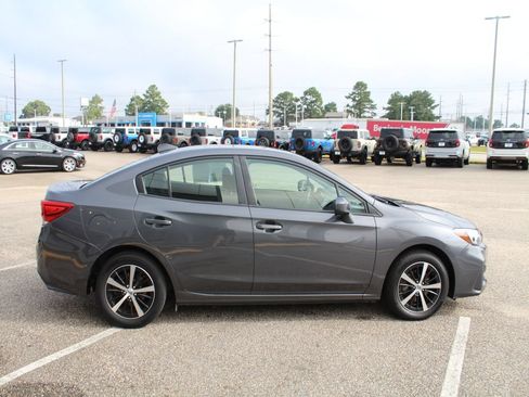Used 2019 Subaru Impreza 2.0i Premium w/ Eyesight & BSD/Rcta & SRF AWD/4WD image 5