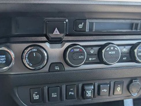 Used 2020 Toyota Tacoma TRD Pro AWD/4WD image 10