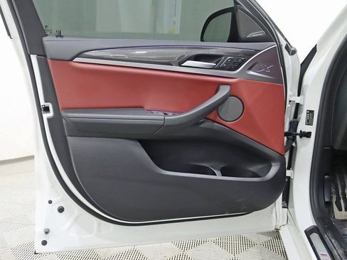 Used 2024 BMW X4 M40i w/ Premium Package image 34