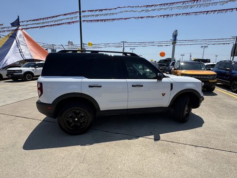 Used 2022 Ford Bronco Sport Badlands image 6