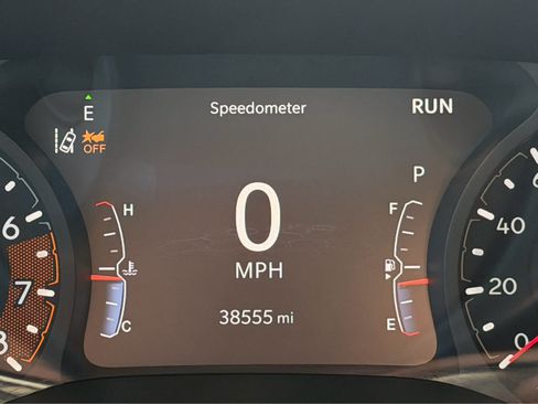 Used 2023 Jeep Compass Latitude AWD/4WD image 16