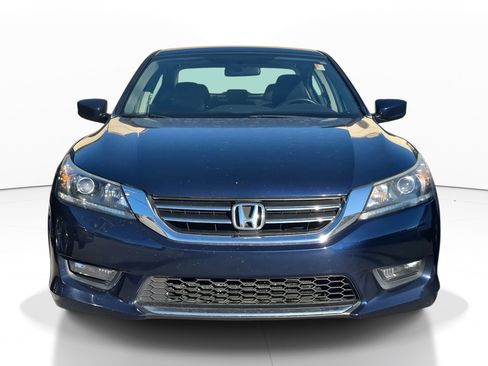 Used 2015 Honda Accord Sport image 2