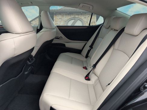 New 2025 Lexus ES 350 w/ Premium Package image 15