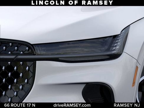 New 2026 Lincoln Nautilus Reserve AWD/4WD image 19