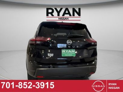 Certified 2025 Nissan Rogue SV