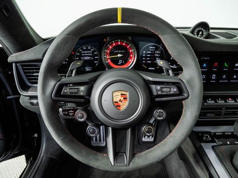 Certified 2025 Porsche 911 GT3 RS RWD image 9