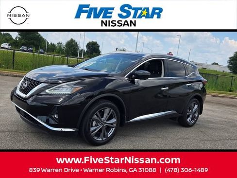 Used 2024 Nissan Murano Platinum w/ Cargo Package FWD image 3