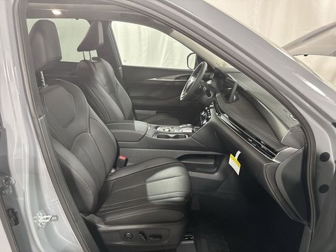 Certified 2026 INFINITI QX60 Luxe w/ Cargo Package image 33