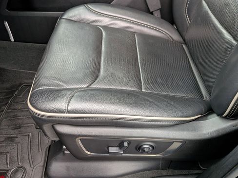 Used 2019 RAM 1500 Limited image 16