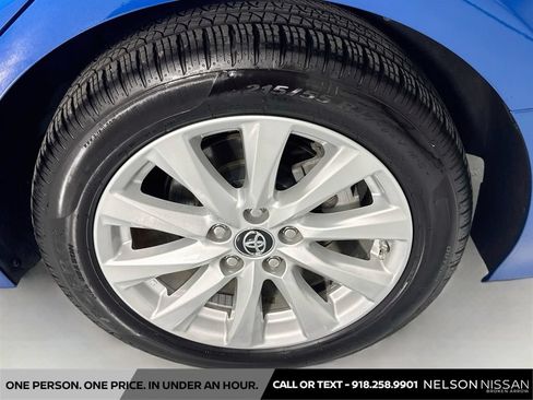 Used 2019 Toyota Camry LE FWD image 28