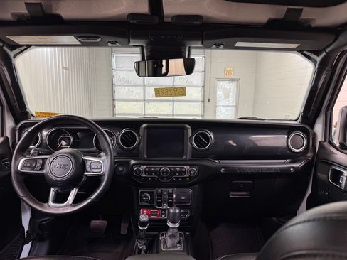Used 2023 Jeep Wrangler Unlimited Rubicon 392 w/ Trailer Tow Package AWD/4WD image 20