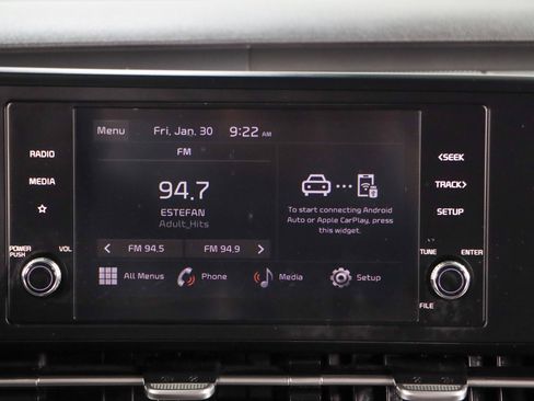 Used 2024 Kia Carnival LX image 19