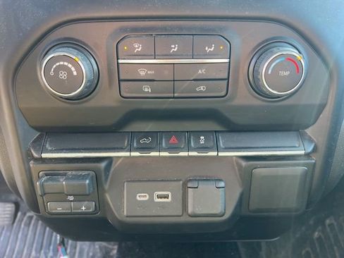 Used 2021 Chevrolet Silverado 3500 LT w/ Snow Plow Prep/Camper Package AWD/4WD image 18
