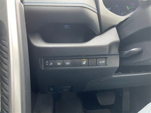 Used 2024 Toyota RAV4 XSE w/ Weather Package image 21