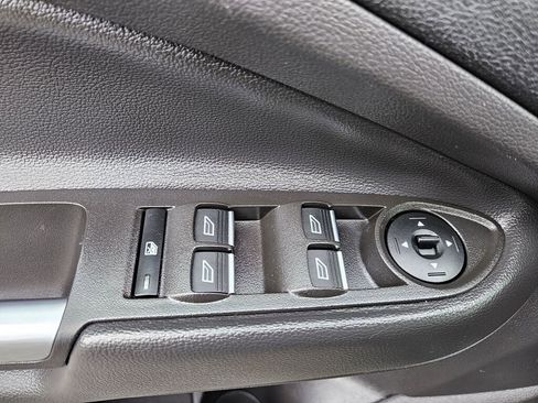 Used 2017 Ford Escape Titanium image 18