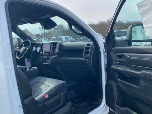 New 2025 RAM 5500 Tradesman image 25