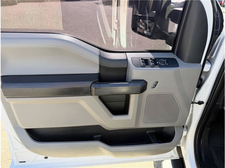 Used 2019 Ford F250 XL w/ STX Appearance Package AWD/4WD image 12
