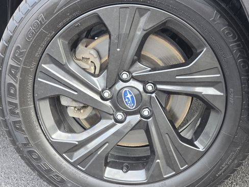 Used 2024 Subaru Crosstrek 2.0i AWD/4WD image 12