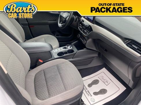 Used 2020 Ford Escape SE image 15