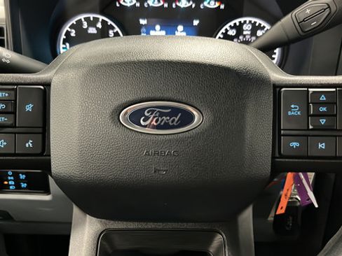 Used 2024 Ford F250 XL w/ 360-Degree Camera Package AWD/4WD image 16