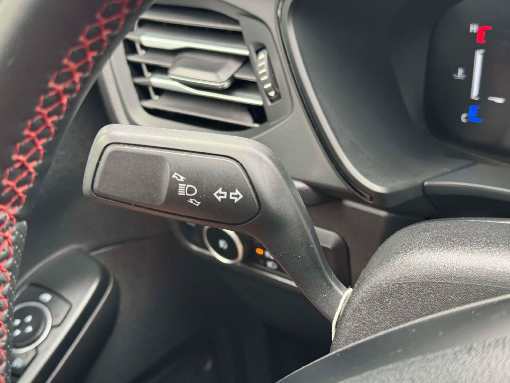 Used 2025 Ford Escape ST-Line Select AWD/4WD image 23
