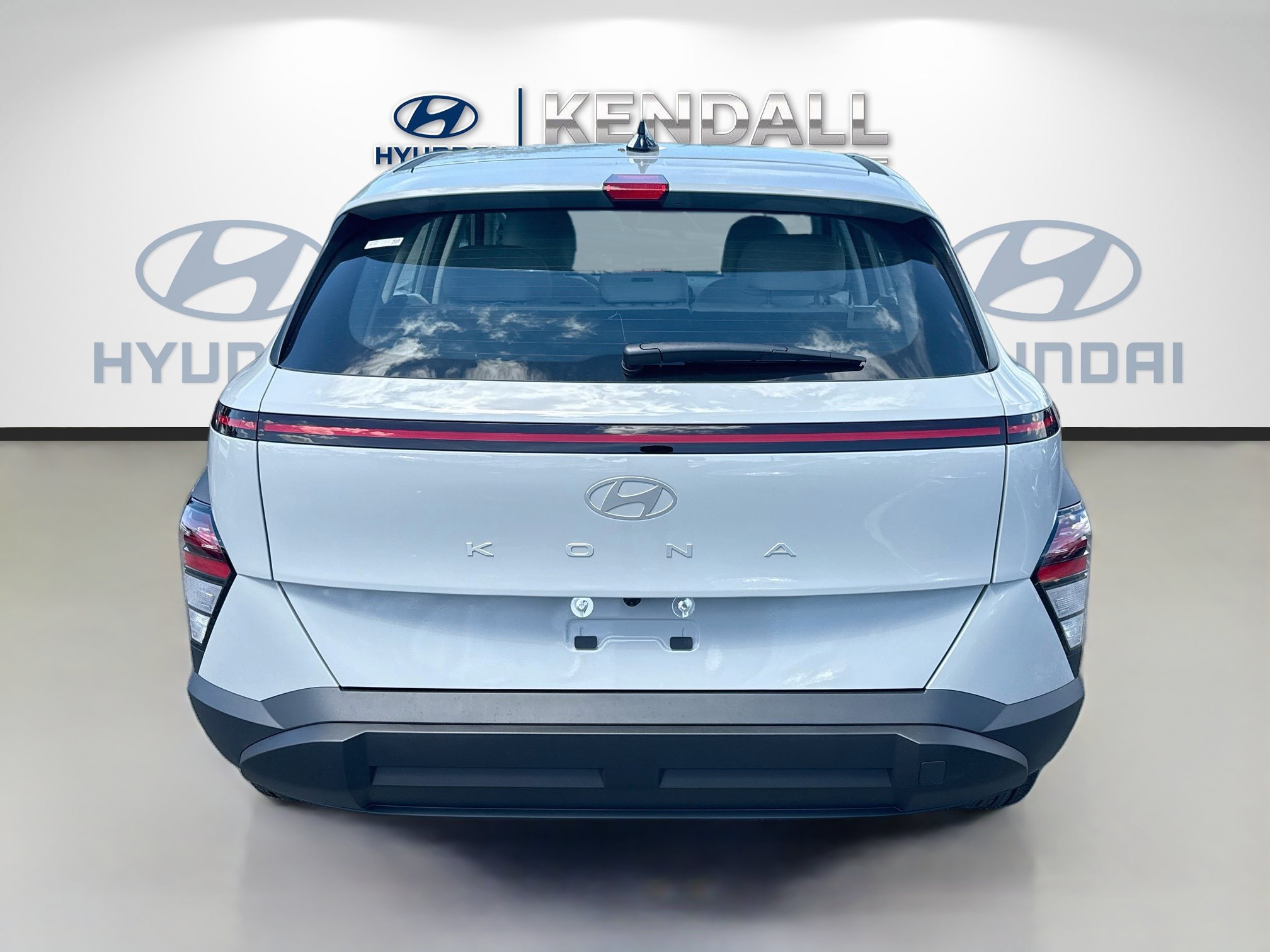 New 2027 Hyundai Kona SE FWD image 5