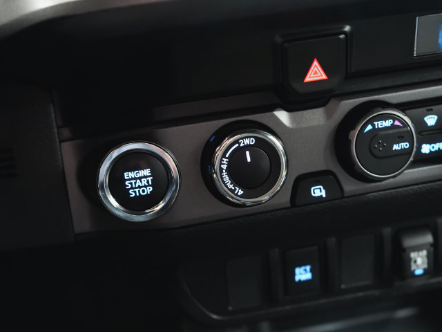 Used 2023 Toyota Tacoma TRD Off-Road AWD/4WD image 32