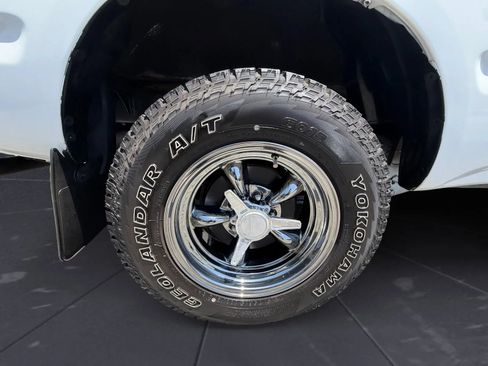 Used 2002 Toyota Tacoma 2WD Regular Cab image 26