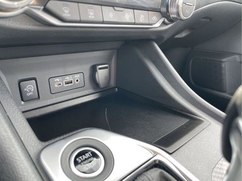 Used 2025 Nissan Sentra SV w/ All-Weather Package FWD image 29