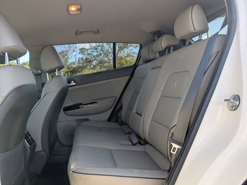 Certified 2018 Kia Sportage EX image 14