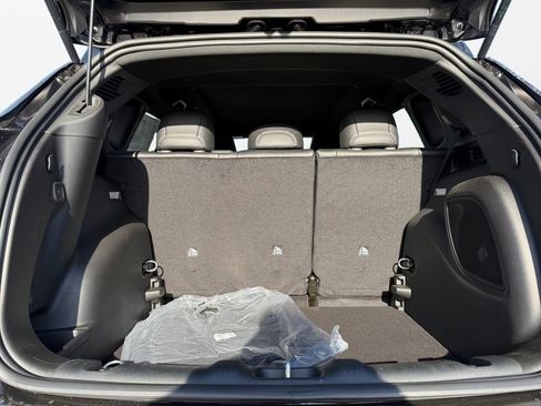 New 2026 Jeep Compass Limited w/ Sun, Sound & Navigation Group image 18