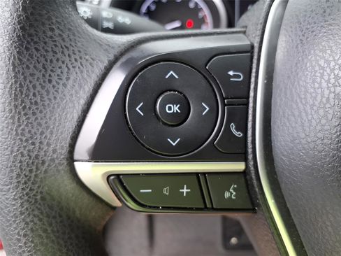 Used 2023 Toyota Camry LE image 18