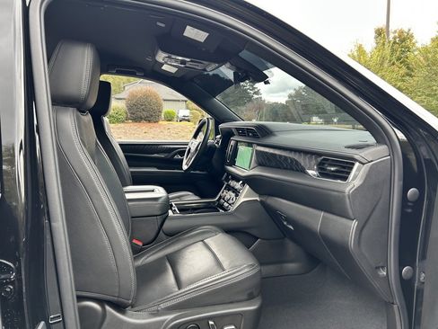 Used 2022 GMC Yukon XL Denali image 50