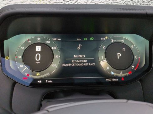 New 2026 Land Rover Range Rover SE image 34